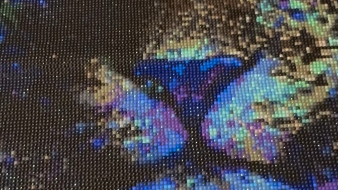 Diamond painting mi, puzzle mı daha eğlenceli geliyor sana?