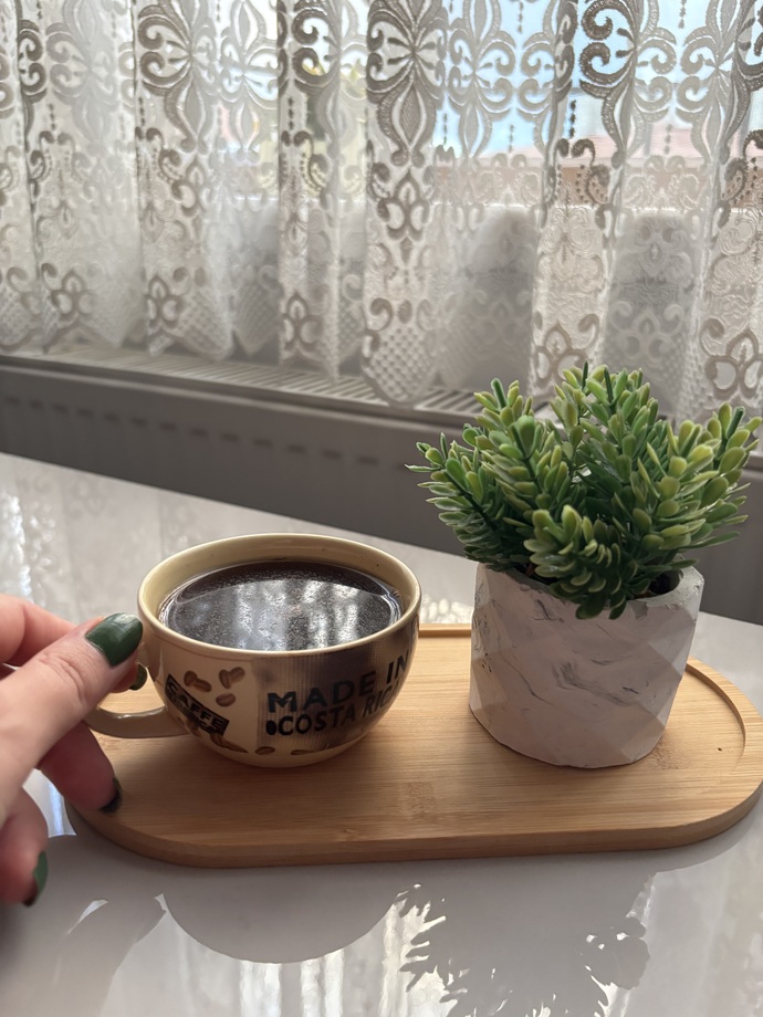 Filtre kahveye bir şey katar mısınız?