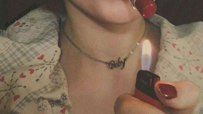 Kırmızı ruj dünyanın en güzel şeyi değil mi yaaa?