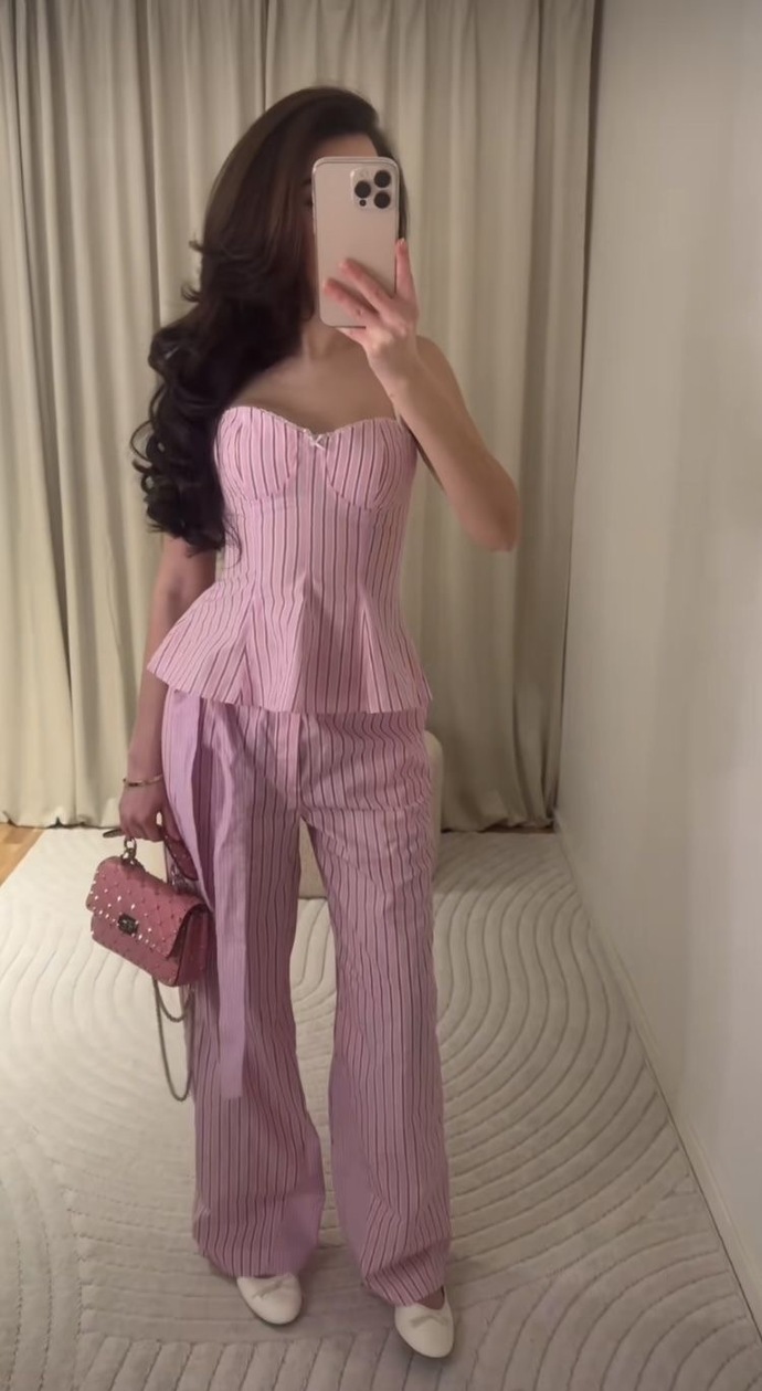 Gaffur pijamalarını Pembe ve dekolteli tasarlayıp millete Pintetest kombini diye yutturuyolar, sizce?