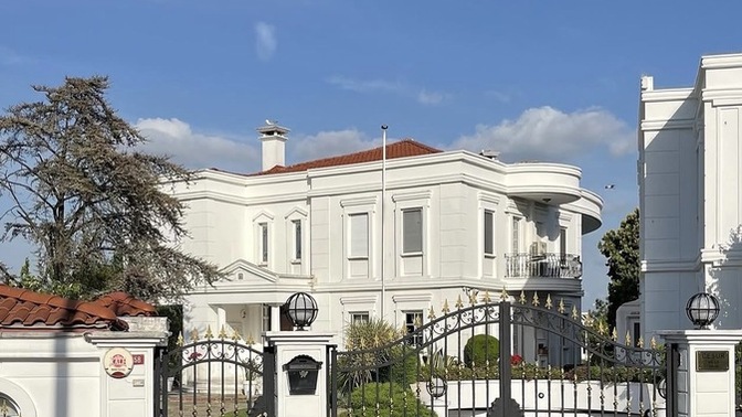Gitseniz yabancılık çekmeyeceğiniz dizi evi hangisi?