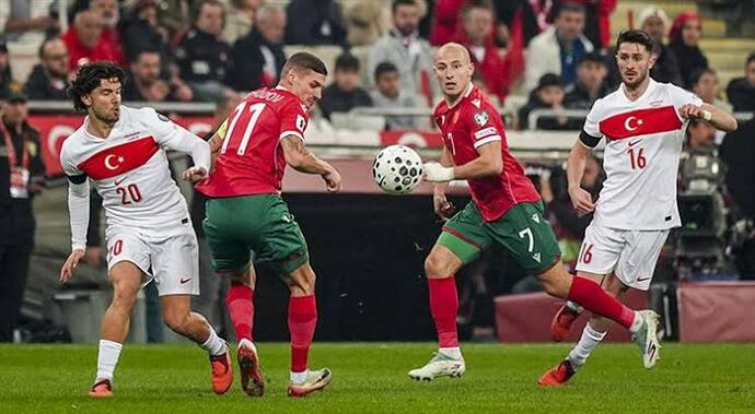 Türkiye 2 - Bulgaristan 0... A Milli futbol takımımız play offu garantiledi! Maçı nasıl buldunuz?
