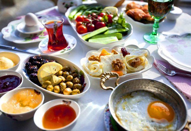 Sabah kahvaltıda ne yenir?