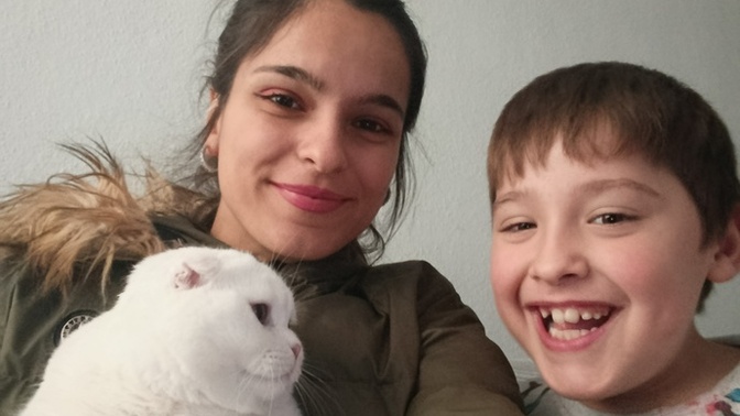 Sizce yeğenim kaç yasinda?