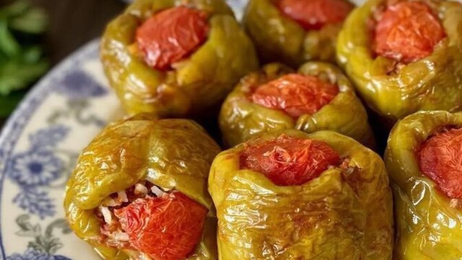 Biber dolmasının biberini yiyor musunuz?