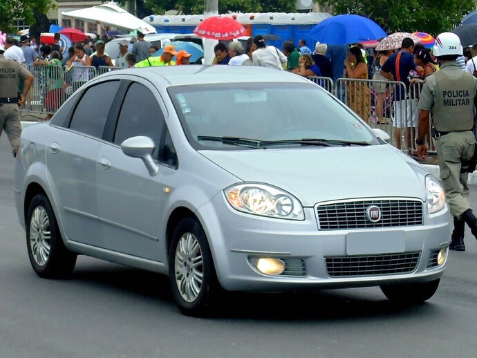 Hyundai Accent Era mı Fiat Linea mı?