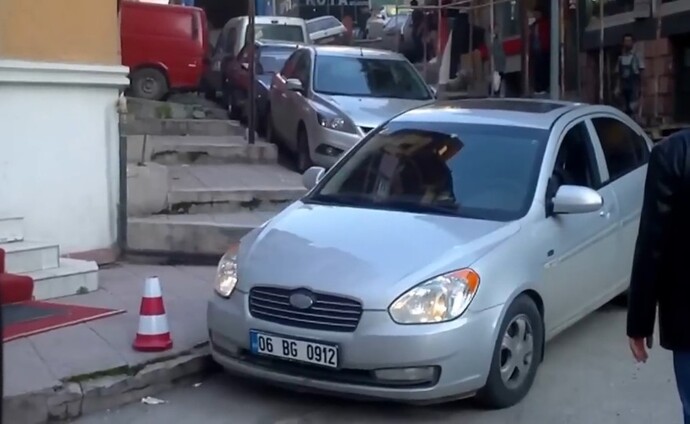 Hyundai Accent Era mı Fiat Linea mı?