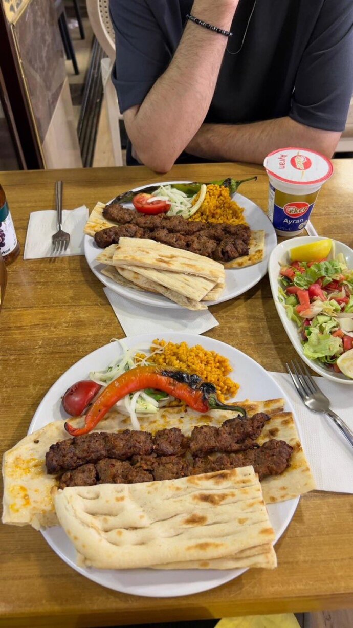 İlk buluşmada kebapçıya gidilen ilişkiden olur mu?
