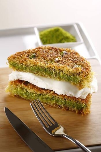Hangi tatlı veya yemeğe asla hayır diyemezsin? Senin en favori yemek veya tatlın hangisi?