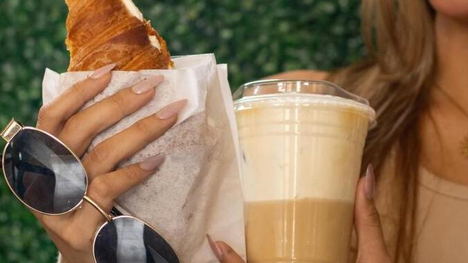 Öğle arası kahve kruvasan ile geçiştirilir mi?