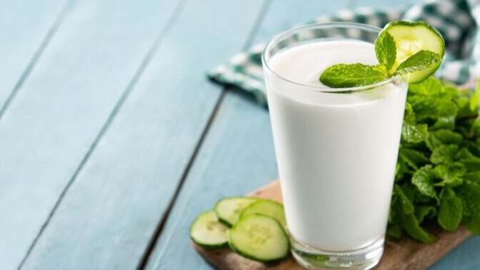 Yemeğin yanında en çok ne içmeyi tercih ediyorsun?