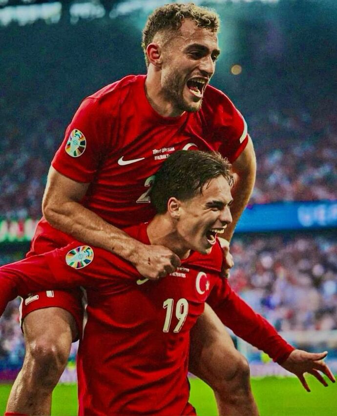 Barış Alper Yılmaz mı Kenan Yıldız mı daha yakışıklı?