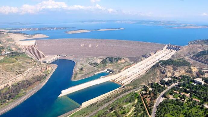 Dünya üzerinde ki en önemli yapılar olan barajları görmek ister miydin?