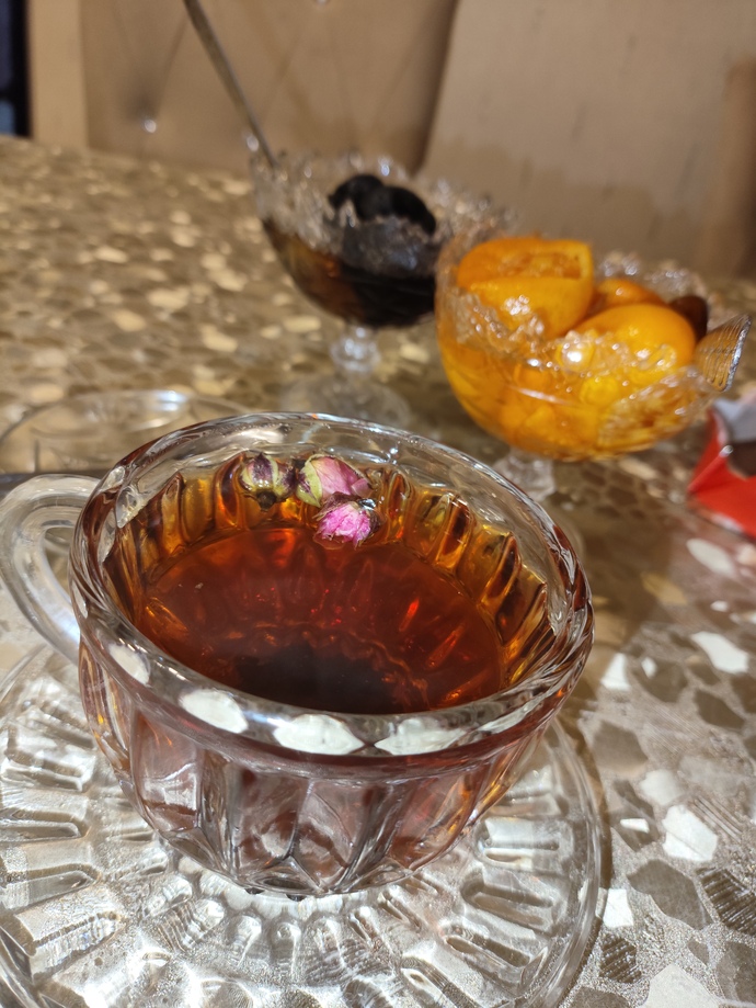 Misafir geldim çay sofrası yaptı sizce beklersem ardından yemekte gelir mi?🤭?