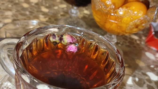 Misafir geldim çay sofrası yaptı sizce beklersem ardından yemekte gelir mi?🤭?