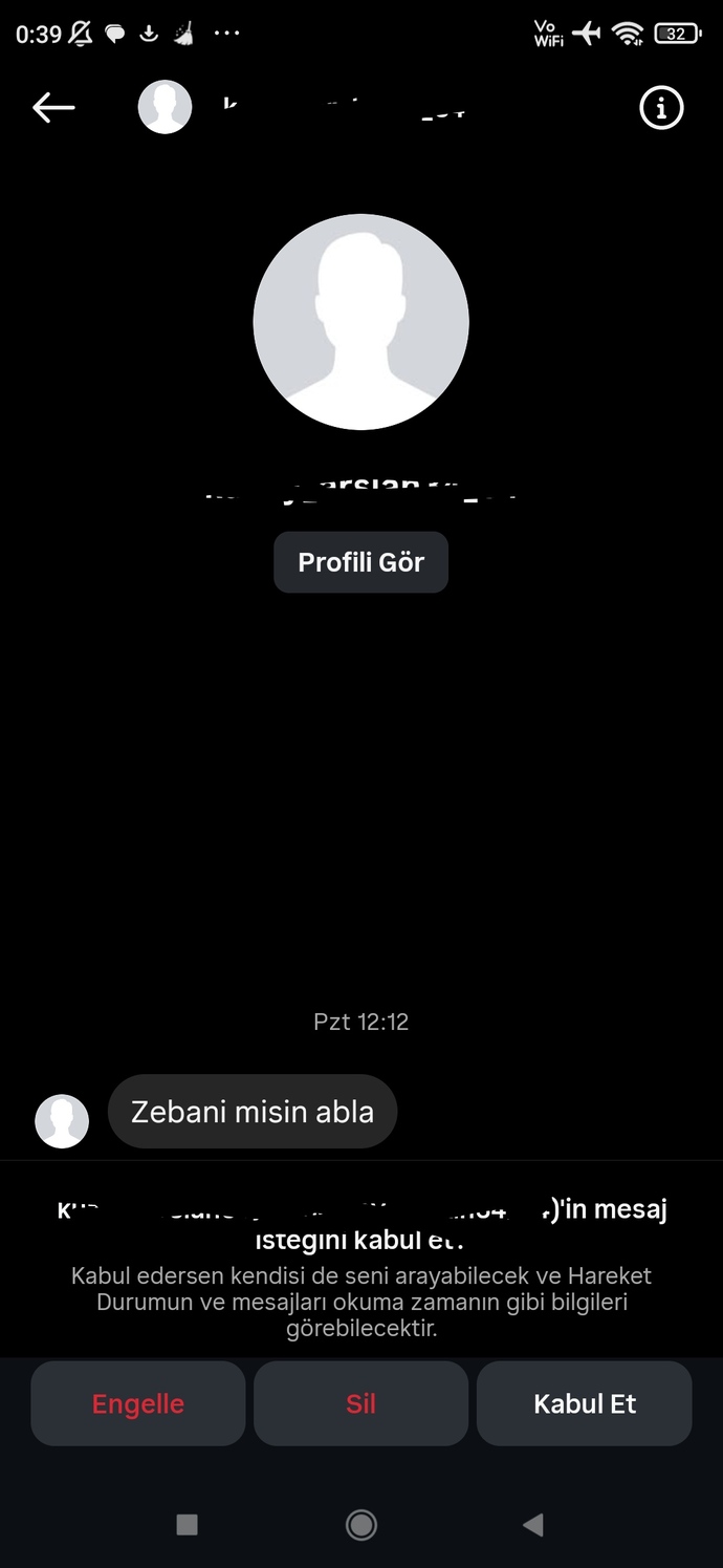 Niye erkekler bazen garip mesajlar atıyor mesela bu ne😂?