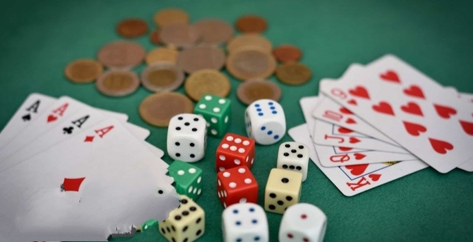 Aşk ta mı daha şanslısınız yoksa kumarda mı 🎲💌?