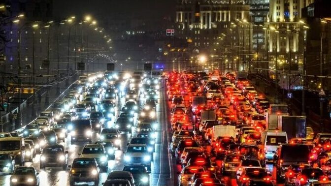 Turkiyede neden trafik sorunu var?