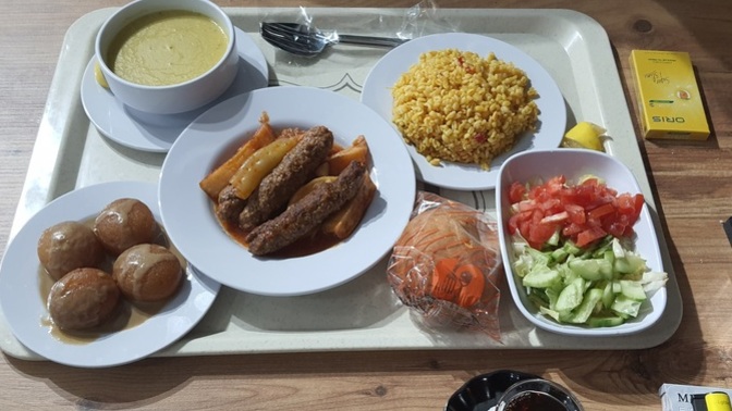 Esnaf lokantasında yemek yedin mi?