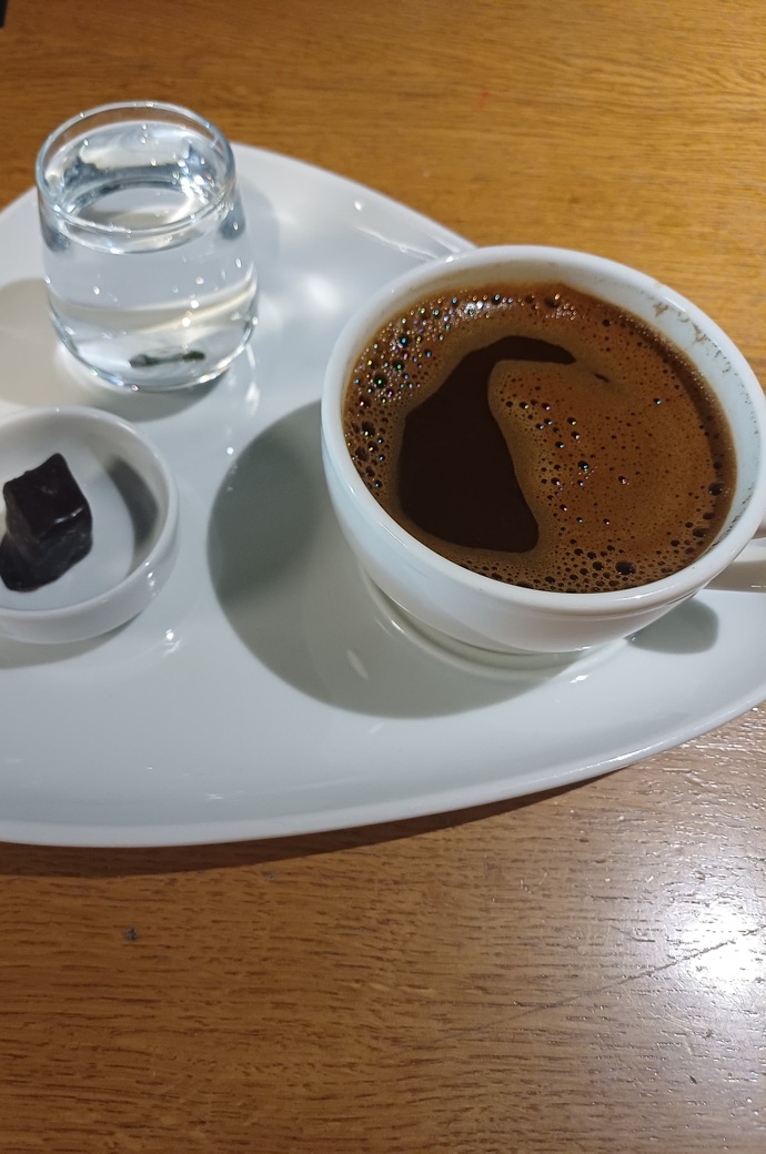 Her gün mutlaka kahve içerim der misin?