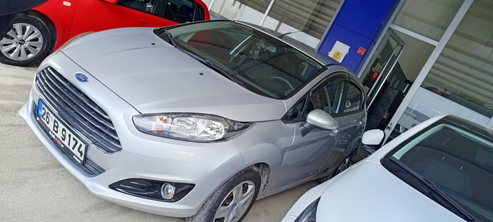 Motorsiklet veya otomobil pilakanız kaç?