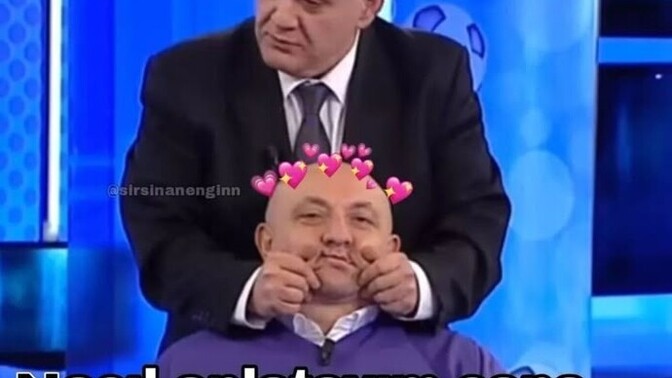 Flört aşamasındayken birinden hoşlanırsan onunla konuşur musun?