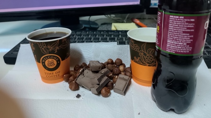Bitter çikolata ile Kahve mi, yoksa Şalgam suyu mu gider?