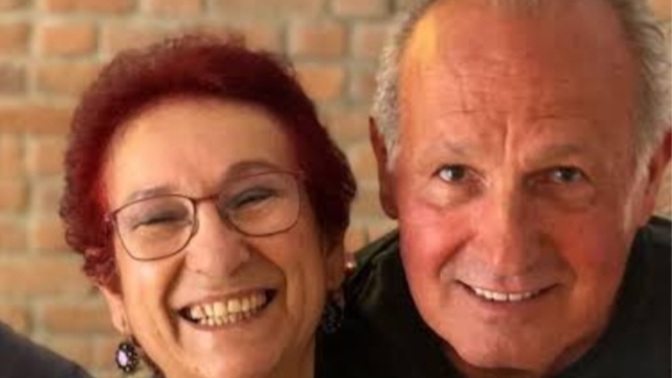 Kayınvalide ve kayınpedere hitap etmenin doğru yolu nedir? Sedece "Anne" veya "baba" mı yoksa isimlerinide söyleyerek mi?