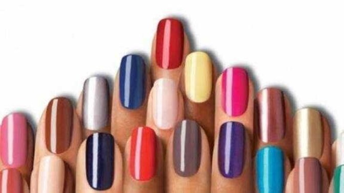 TEN RENGİNE GÖRE TIRNAK RENGİ SEÇİMİ NASIL OLMALI? HANGİ TENE HANGİ OJELER DAHA ÇOK YAKIŞIR?
