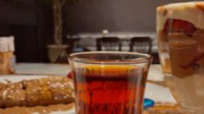 Akşam yemeği üzerine 🤎çay tatlı story ❤️sizin devamlı gittiğiniz bi mekanınız var mı📍?