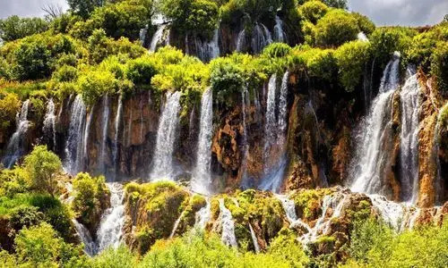 Tarihi yerleri mi yoksa yoksa doğal yerleri mi gezmeyi seversin?