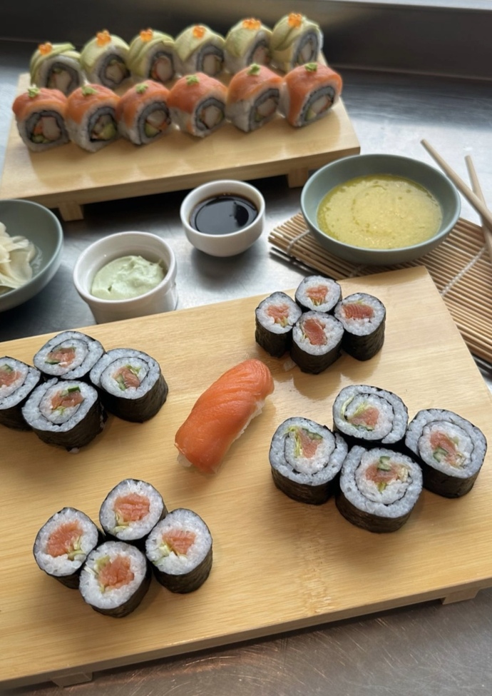 Siteden kime Sushi ikram edeyim?