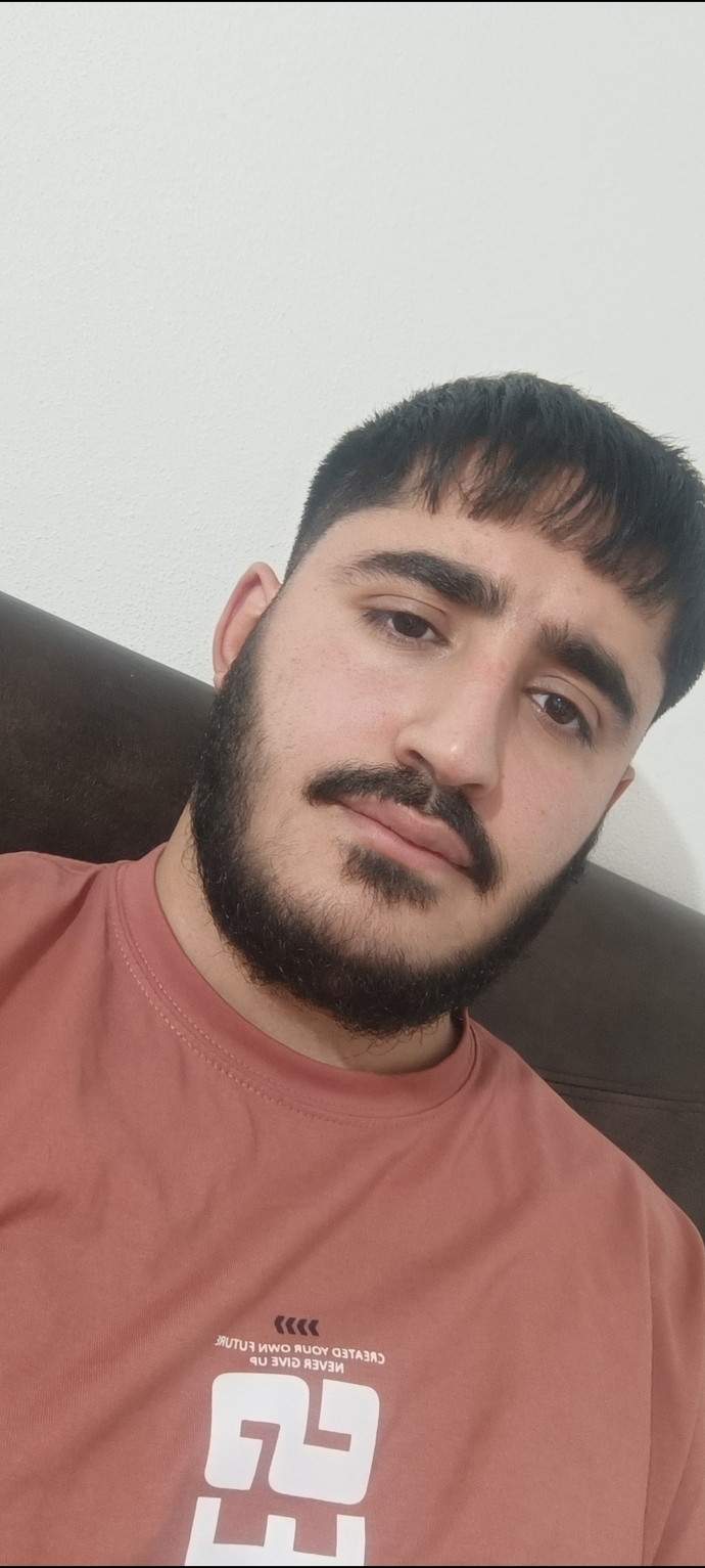 Yaşça büyük göstermek?
