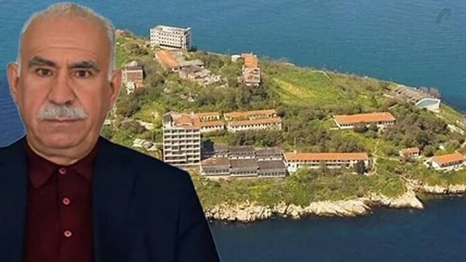 Türkler İmralı'ya Abdullah Öcalan'ın ayağına barış yapmak için gitti. Barış sağlanır mı?