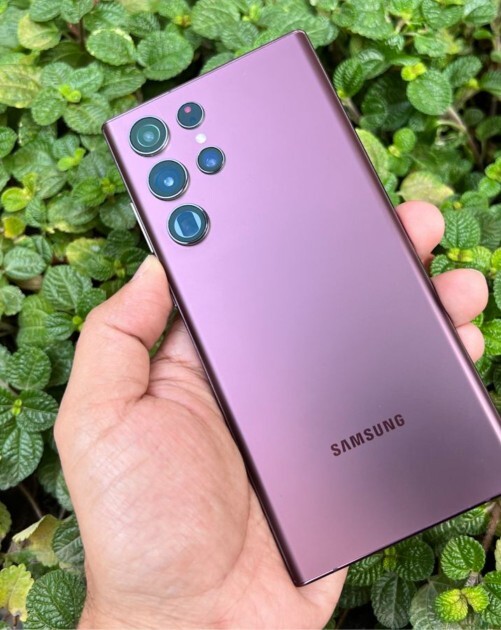 Galaxy S22 Ultra mı Düz S23 mü?