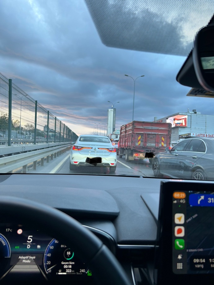 En son ne zaman sabah trafiğinde kaldınız?