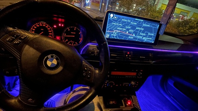 Araba görsel olarak 10/ kaç duruyor?