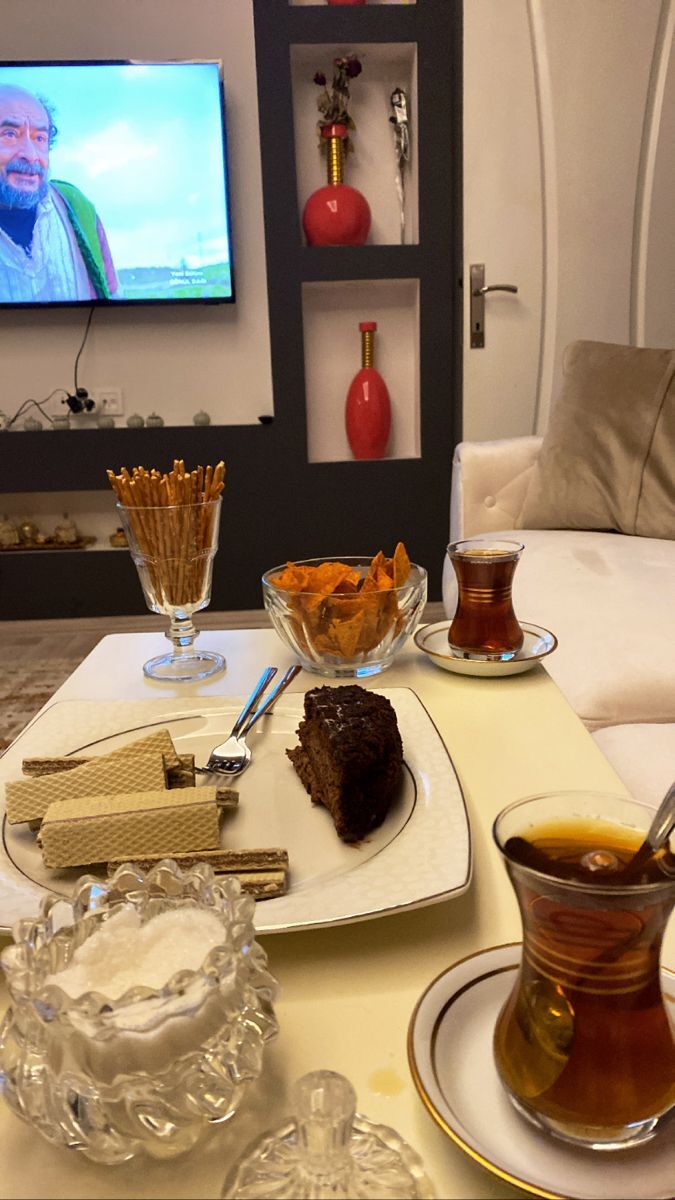 Akşam yemeğinden sonra çay içer misiniz?