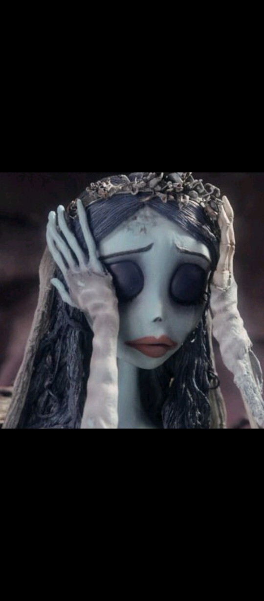 Gotik film izleyen köleler nasılsınız acaba orada gün ışığı doğacak mı?