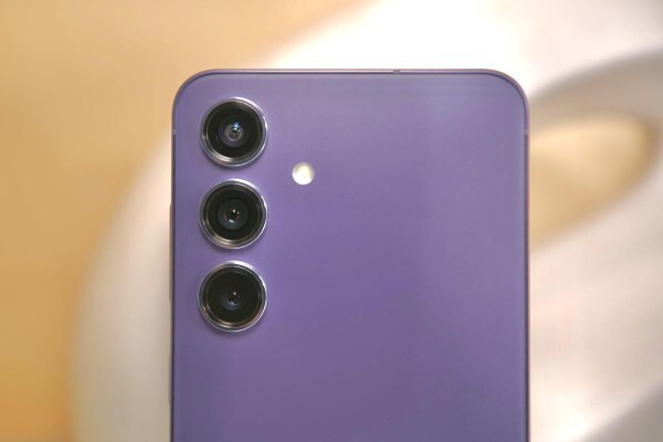 Honor 400 Pro mu? Samsung Galaxy S24 mu?