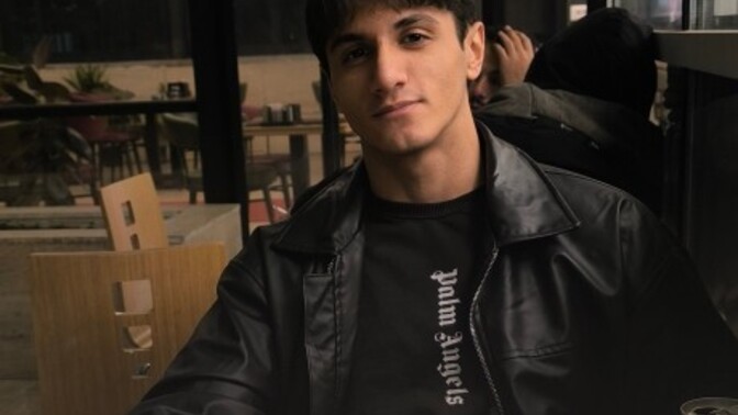 Arkadaşlar, bunu PP yapmak istiyorum ama sizce sigara keko, serseri ya da itici bir imaj oluşturuyor mu? Yoksa doğal mı?