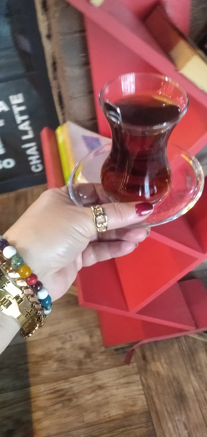 Ağacın iyisi özünden insanın iyisi sözünden mi belli olur?