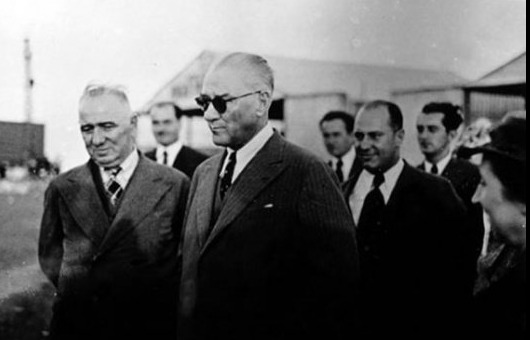 Atatürk bugün twitter kullansaydı, nasıl bir tweet atardı?
