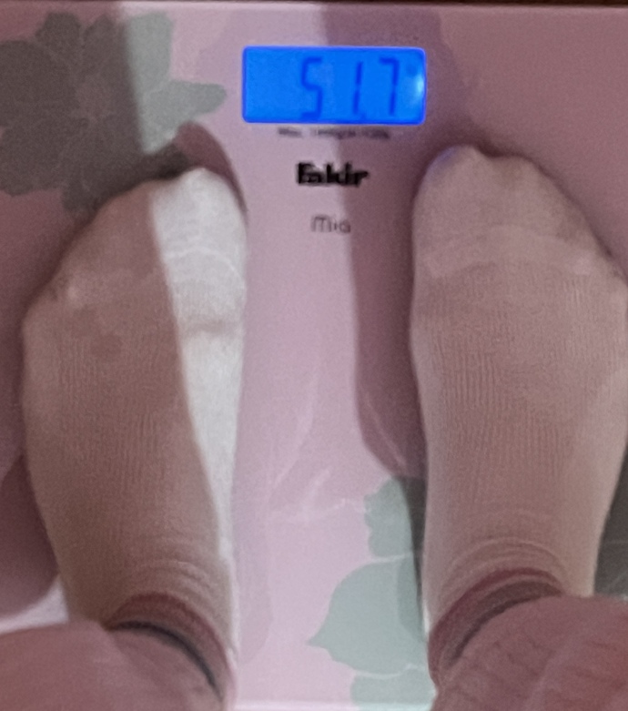 Günde 10 kez tartıya çıkıyorum, normal mi?