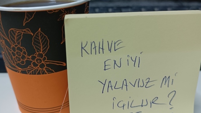 Kahve en iyi yalnız mı içilir? 