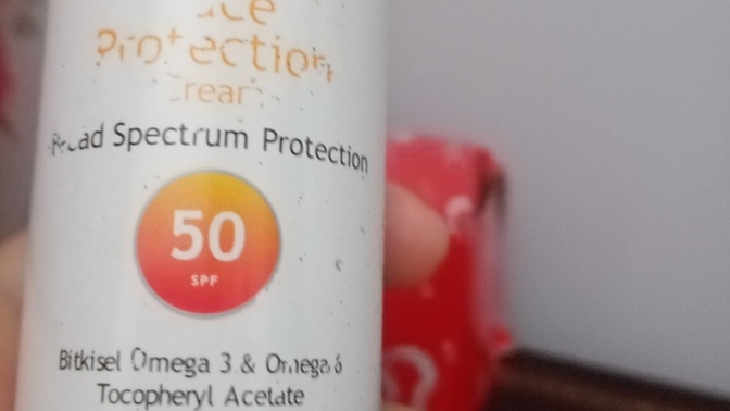 Kızlar, Bu güneş kremi kullananlar memnun mu?