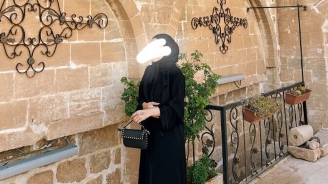 Erkekler niye böyle giyinen kızlara sadece bakar ama konuşamaz?