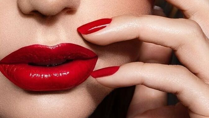 Kadında hangi renk ruj ve oje seversiniz?