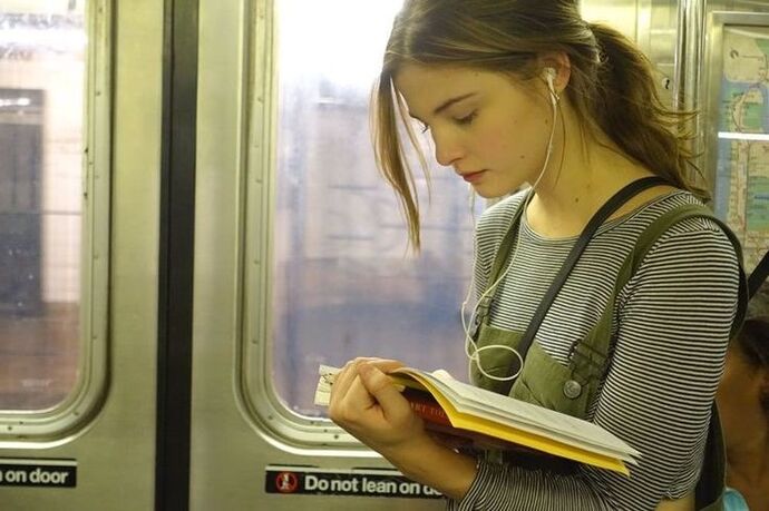 Kitap okumaya başlamak istiyorum. Öneriniz var mı?