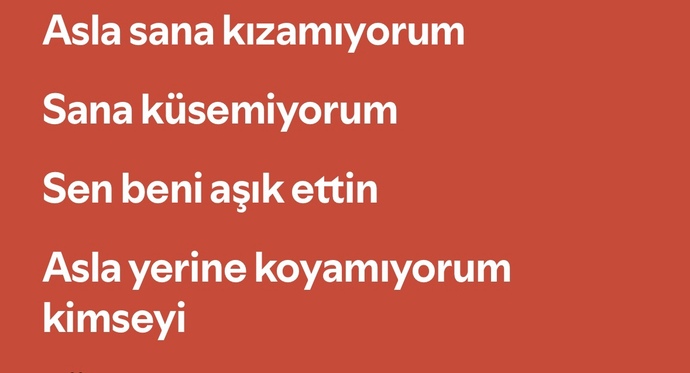 Yerine kimseyi koyamadığınız biri var mı?